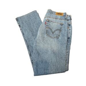 Levi's Women's 505 Straight Leg Jeans Medium Light Wash Hemmed size 8